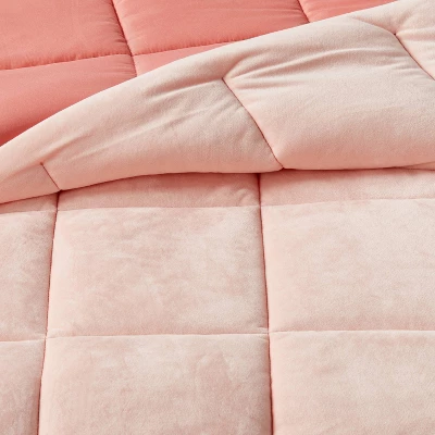 Twin Kids' Comforter Set Windowpane Velvet Pink - Pillowfort™ 2 Twin Kids' Comforter Set Windowpane Velvet Pink - Pillowfort™ - Image 2