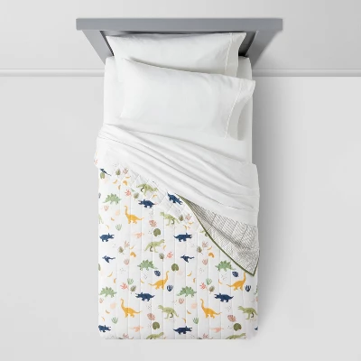 Dinosaur Poly Cotton Reversible Kids' Quilt - Pillowfort™ 2 Dinosaur Poly Cotton Reversible Kids' Quilt - Pillowfort™ - Image 2